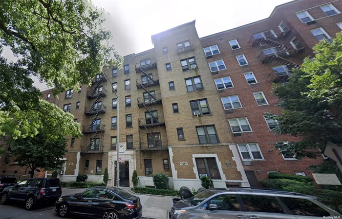 Located in the prime area of Flushing, this large 1-bedroom, 1-bathroom co-op offers an exceptional living space of approximately 750 sq ft. The unit features a bright and spacious layout with plenty of natural light throughout, perfect for comfortable living. The monthly maintenance fee of $845.27 covers all utilities except electricity. Just a 10-minute walk to the 7 train station. It&rsquo;s also conveniently situated near a variety of shops, restaurants, and essential services. Don&rsquo;t miss out on this well-maintained, move-in-ready home in one of Flushing&rsquo;s most desirable locations!