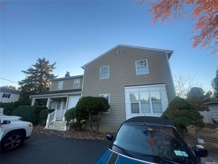 Location Location Location!!!  Few stepes from Syosset station, Super easy commute to NYC< Spacious 3 Bedrooms 2/5 Bathrooms Livingroom, Diningroom Eik Hardwood Floors Throughout. Many closets, Gas Heat, Available Immediately.