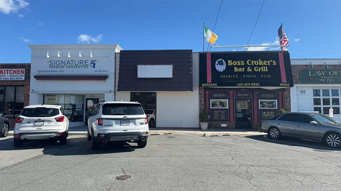 Great Opportunity For Potential Business Owners! Wantagh Long Island Store Space For Lease. Lot size 4, 000sqft(20x200), Building size2, 200 SF (20x110), the interior space with kitchen, two bathrooms, an office, plus front & back entrance. Ideal for Medical facilities, doctor&rsquo;s clinic, bakery, nail salon, restaurant and variety of businesses. Located in downtown Wantagh commercial district inside strip mall with parking lot in front and additional space in the huge public parking in the back. It&rsquo;s also near Wantagh L.I.R.R. station. Only one block away from train station, 3 blocks away Mount Sinai. Wantagh State Parkway to the east and Sunrise Highway to the south. Current rent ($6, 500/m) includes re tax. Don&rsquo;t miss this opportunity!