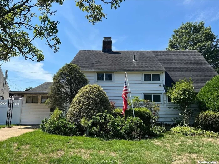 Newly renovated single-family home in Wantagh, Long Island, on a 6, 000 sq ft lot, featuring 5 bedrooms, 2 full baths layout. The interior covers 1, 674 sq ft. remodeled in 2024 with a modern and stylish design. Large living room with fireplace, includes a open style kitchen with new stove, new wine cooler, new dishwasher and new refrigerator, new hardwood floors, new bathrooms and all-new doors and windows. Private driveway, backyard with outdoor deck. Located in the Levittown school district.