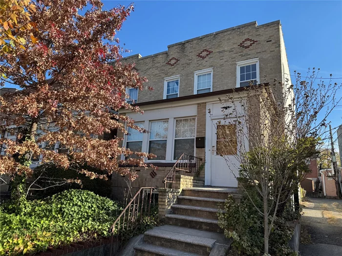 Rare opportunity to own in the heart of the Ditmars neighborhood. Need TLC to make it yours. 3 bedrooms, full bath, basement, detached garage. End unit. Gated entry to communal driveway. Conveniently located close to subway station, restaurants, shopping and parks.