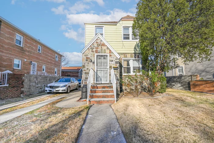 3-bedroom, 1-bathroom home on a spacious 40 x 110 lot. Property features hardwood floors throughout. The full finished basement, with its outside entrance, provides flexibility for various needs.The oversized private backyard is perfect for outdoor enjoyment, along with a detached 1-car garage and private driveway for convenient parking.Located close to shopping, transportation, and JFK Airport.Donâ€™t miss the chance to make this property yours!