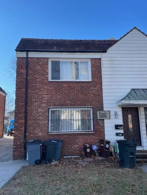 Great location and most desirable areas in Fresh Meadows. Updated 2 bedrooms apartment with 1 bath on the second floor. Moving In Condition, nearby shops, major public transportation, steps away from Cunningham Park, and easy access to major highway. Washer and dryer in the unit. Street Parking. Tenant pays all Utilities Except the Water.