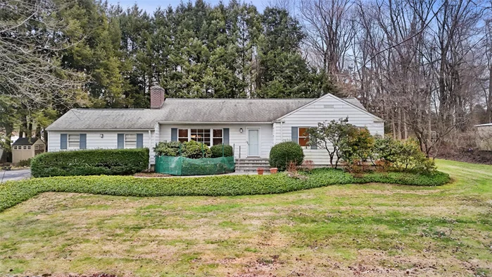 CONVENIENCE & EASE. Just moments from the shops and restaurants of Armonk, I-684 and the Westchester County Airport. Beautifully maintained Country Ranch with a crisp and clean interior. Beautifully scaled rooms flooded with natural light, hardwood floors and crown molding. Sun-filled Living Room with fireplace open to Dining Room. Updated Kitchen with maple cabinetry, granite counters and stainless appliances. Large Family Room with French doors to Office, Playroom or Gym. Private Primary Suite with renovated Bath. Two additional Bedrooms. Central air and automatic generator. Spacious rear terrace for outdoor entertaining. Beautifully landscaped acre with level lawns, stone walls, mature trees and specimen shrubs. Located in an established neighborhood of country homes convenient to everything!