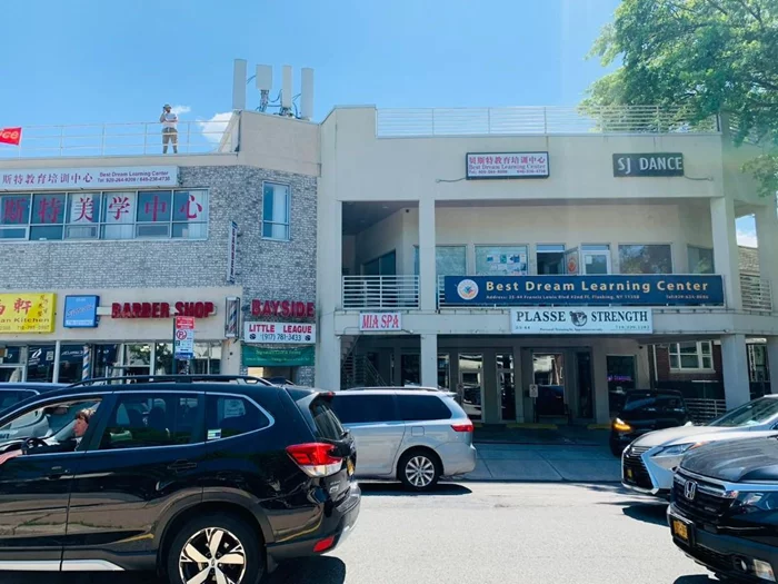 Commercial Building In The Heart Of Whitestone. lower lever, Professional Office around 1300 sq Could be rent all together for $1500 or Separate ( About 500 Sq feet for $700/ about 900 sq feet for $1500) good for any kind of office such as Doctor&rsquo;s Office, lawyer firm or accounting office.