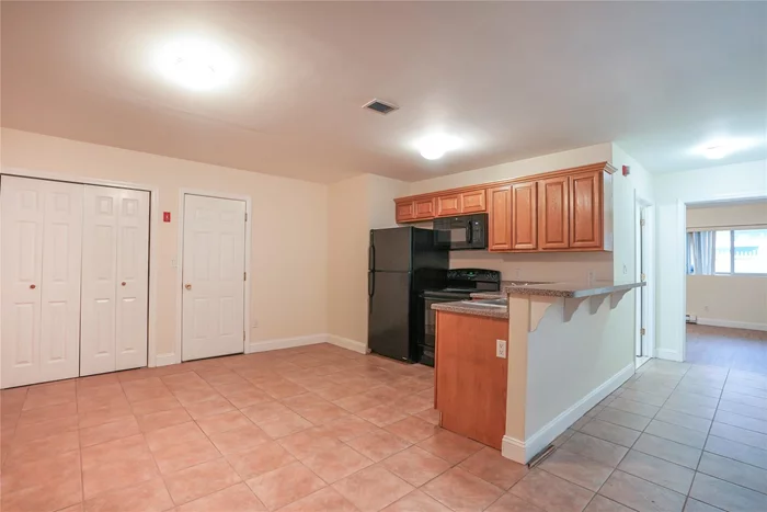 Ground level one bedroom rental in move in condition. Unit offers open kitchen living rooms space,  no steps to unit. Located just minutes to Mount Vernon West train station, conveniently located to highways, shopping, playground, public transportation and more.