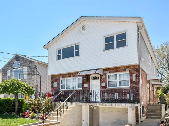 Beautiful Sundrenched and over sized 3 Bedroom second Floor apartment with Gourmet EIK, Hardwood Floors, plus Laundry. A stones throw to Community Pool w Fee, Beach,  park, restaraunts and public transportation.