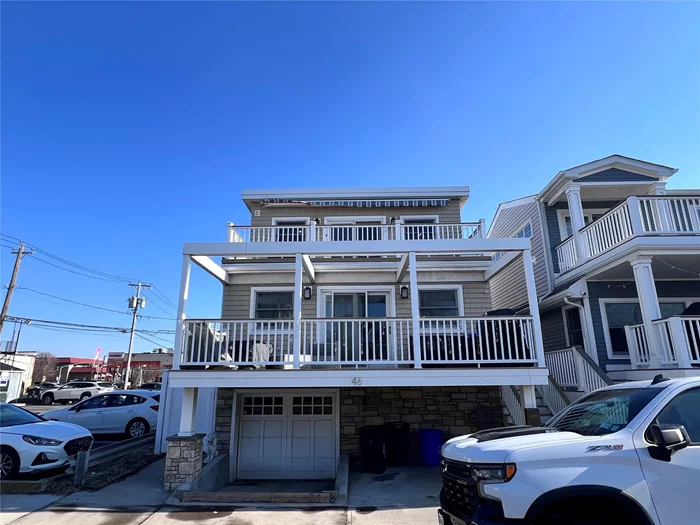 Bright & Sunny Upper West End Apartment! Features: Large Sunny Porch with Oceanviews, Living Room & Dining Room, Kitchen W/ Stainless Steel Appliances, 2 Bedrooms w/ Double Closets & Full Bathroom. Seconds To Local Restaurants, Shops, Public Transportation & THE BEACH! Pet Allowed At Owners Discretion. Heat Included, Available ASAP!