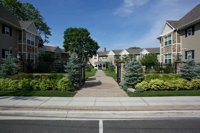 Ask About Our Amazing rent specials. One Bedroom With Updated Cabinetry, Stainless Appliances, Carpeting, Crown And Base Molding, Ceiling Fan And In Suite Washer/Dryer. Moments From The Farmingdale Lirr. Walk To Village. Nr. Route 110 And Route 135. Prices/Policies Subject To Change Without Notice.