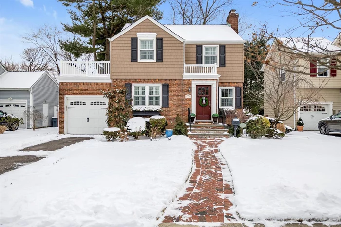 Charming 3 Bedroom, 1.5 Bath Colonial on Oversized Lot in Lynbrook. Livingroom W/Fireplace, Formal Dining Room, and Full Basement. House Features New Siding, Roof (10 years old) Hot Water Heater (2018), Hdwd Floors and Inviting Screened Porch Overlooking the Yard.