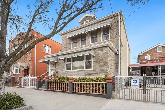 Renovated 4-bedroom apartment in the heart of East Elmhurst, featuring a spacious living room, dining area, and a full bathroom. Ready to move in!