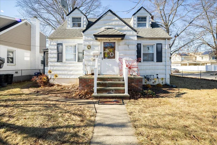 Location, Location, Location! This Charming 3 Bedroom 1 Bath Cape Cod is in the heart of Franklin Square. EIK, Primary Bedroom on 1st Floor, Full Basement w. OSE, Washer & Dryer on 1st Floor, Close to Washington Street Elementary, Carey High School. A Must See!