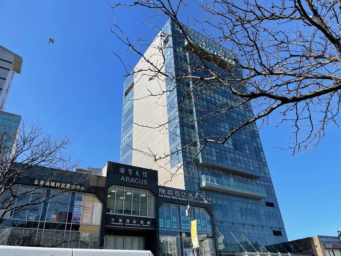 Calling All Doctors And Investors : Brand New Building : Connexion Commercial Building , Medical Office In Downtown Flushing , NY !!! Special Unit With Built In HVAC , Restroom And Large Balcony ! Great Location : Near #7 Subway Train, LIRR, Express Buses And Many Lines Of Regular Buses !!! Banks, Restaurants , Supermarkets , Shops , Post Office And library Near By ! Ready To Move In. Great Opportunity For All Doctors , Investors , School Owners And Non Profit Organizations !!!