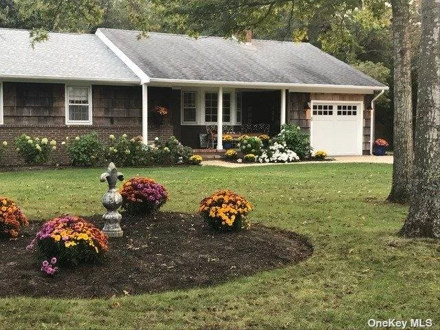 Make HAMPTON BAYS YOUR NEW YEAR ROUND HOME! This newly renovated and immaculate 1, 500 sq. ft. 3 bedroom, 2 bath, close to bay beaches. Situated on over a half acre, flat fenced back yard. Pristine and inviting, lightly finished with wood floors and a soft, neutral color palette. A bright living room with wood burning fireplace flows to a dining area seating 6, and eat-in kitchen with stainless steel appliances. 3 large flat screens TV.s. Bedrooms and baths are inviting and immaculate. Large deck overlooking yard. GRILL FIRE PIT ! Relax, dine, entertain! The home is stocked with beach chairs, umbrellas and towels. Basement is not included 2 car minimum! Pet friendly!! All Utilities / maintanence are separate expenses., Additional information: Appearance:Excellent, Interior Features:Combo Kitchen, Lease Term:12 Months, 24 Months, Flexible