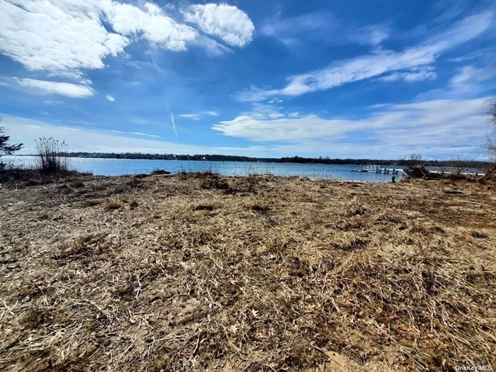 A Great Opportunity to build your dream home on this breathtaking waterfront property in established neighborhood. In close proximity to the shops, schools, entertainment and major highways. Gateway to the Hamptons.