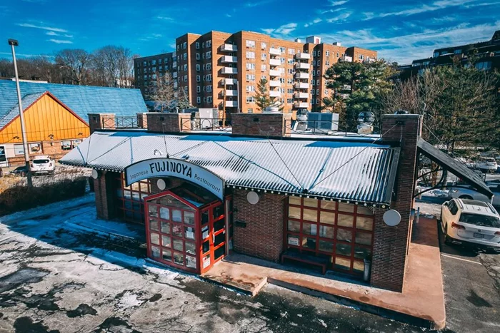 Busy turnkey Japanese Restaurant business for sale located in the prime location of Hartsdale NY. This well-establish restaurant has loyal customer base, a neighborhood stable for authentic Japanese cuisine. This 30 seat restaurant also offering catering services,  busy take out pick up and also offering patrons Door Dash and Uber Eat delivery services. The restaurant has high visibility located off Central Park Ave, the main artery of lower Westchester NY.  This restaurant is in a stand-along building with parking for 20 cars and plenty near by parking as well. Sale includes all existing furnishing, a complete functioning kitchen with stove burners,  oven, grill, dishwasher, serving / prep station, commercial exhaust and walk-in freezer and its own website offering full menu for online ordering.  Don&rsquo;t miss the opportunity to own a turnkey business located in the heart of lovely Hartsdale. Contact us for more info.