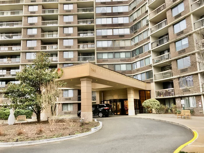 Large 500 Square Foot Studio with Direct Water Views. Updated Kitchen and Bathroom. Wood Floors.Painted and ready to move in. Community Health Club/Doorman ConciergeApplication fee 675. Club 60. Parking 125. Tenant pays Electric and Cable.