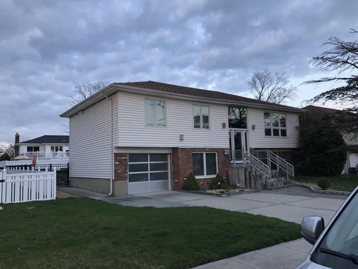 Oceanside Home. Owner has a real estate license in FL