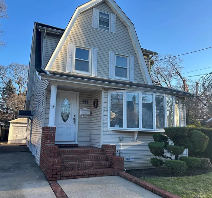 THE HEART OF WESTWOOD! SPACIOUS COLONIAL ON PRIVATE TREE LINED STREET SET ON SPRAWLING 80X100 PROPERTY. LOCATED IN THE HEART OF WESTWOOD WITH JUST A SHORT WALK TO THE MALVERNE WESTWOOD TRAIN STATION AND PARK. THIS HOME BOASTS GORGEOUS PARQUET FLOORS, A SUNNY PORCH OPENING TO FORMAL LIVING ROOM AND TRUE FORMAL DINING ROOM, ENSUITE WITH NEW BATHROOM AND WALK-IN CLOSET. EAT IN KITCHEN HAS CABINETS GALORE AND SLIDING DOORS TO DECK AND YARD. THE FAMILY ROOM / BEDROOM WRAPS AROUND TO THE KITCHEN AND OFFERS ACCESS TO THE DECK AS WELL. HOME IS ON BORDER OF MALVERNE-VILLAGE . THIS IS TRULY A MUST SEE. WALK TO PARK AND THE CHARMING IN WESTWOOD STATION. THIS EXPANDED PROPERTY OFFERS POTENTIAL GALORE. PROPERTY HAS 4 BEDROOMS, 2.5 BATH , VERY LARGE MBR WITH FULL BATHROOM.