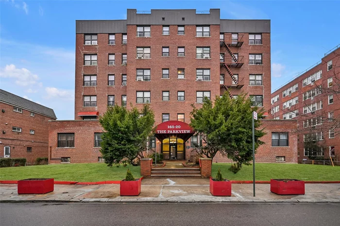 Buy this large one bedroom corner unit. Renovated eat in kitchen, gleaming hardwood floors. Corner unit with huge outdoor private balcony. Parking is waitlisted. Just a couple of blocks to express train and shopping.