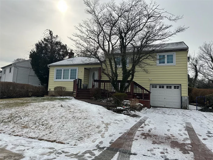 Prime Location. 4 Bedrooms and 3 Full Baths. Living Room AND dining room, Finished Basement, and Beautiful Back Yard. One Car Garage.Please call me for Appointments. Utilities will be paid by tenanat.