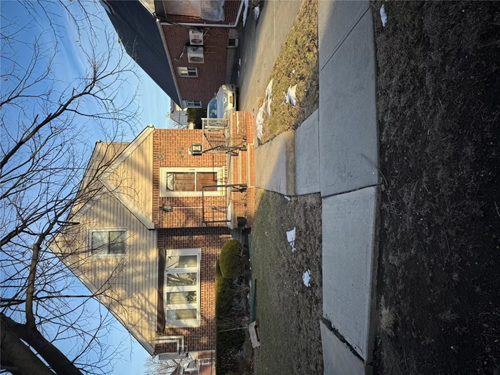 EXPANDED CAPE IN PRIME BELLEROSE LOCATION, CLOSE TO ALL, SD#26, 4 BEDROOMS, 2 FULL BATHS, FINISHED BASEMENT, BACKYARD, DRIVEWAY, SPLIT A/C&rsquo;S IN ALL ROOMS, ALL ROOMS ARE SPACIOUS.