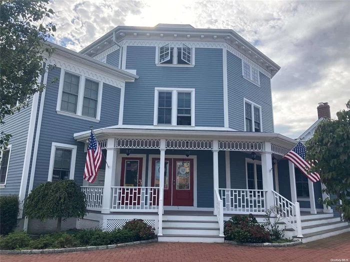 Featured Residential Rentals. This one bedroom, one full bathroom apartment is located in the historic district of Oyster Bay. It features an updated kitchen and bathroom with hardwood floors throughout. It is located near by restaurants and shops. It is close to LIRR and Parks as well. The building also features a common laundry room and backyard patio area.