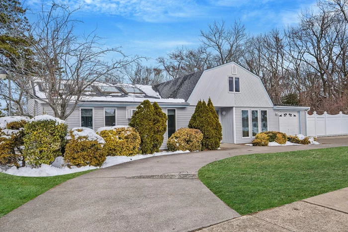 Sprawling 2, 500 SqFt Expanded Ranch with Beautiful Open Floor Plan in Great Development. Features Living Room with Fireplace, Dinning Room, Great Room with Vaulted Ceilings and Sky Lights, 3 Full Baths, 4-5 Bedrooms, Den with wet Bar, Laundry Area, and garage. Fenced yard with IGS system.