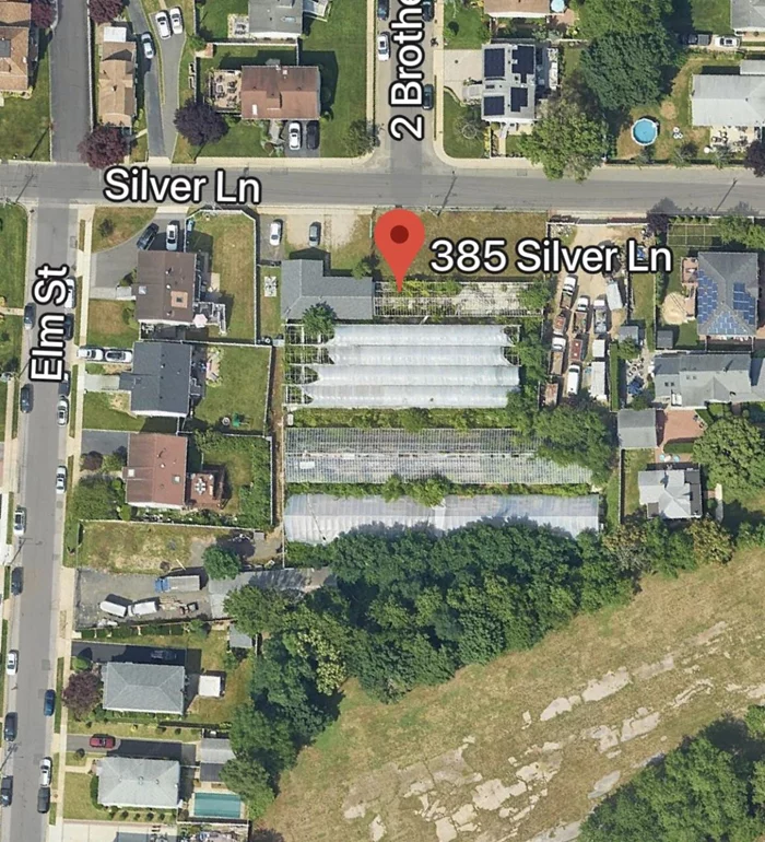 1+ Acre 5 Unit Development Site. 3 Br. House, Garage, 4 Greenhouses. This Could Be Your Next Development Site / Home For Your Business!!! Main 3 Br. House: 1, 800 Sqft 6, 000 Sqft. Greenhouse.