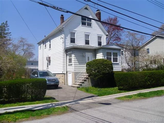 Highest and best offer by 3 PM Thurs 4/25     TLC needed. Sold As Is Great area near schools, shops, park.