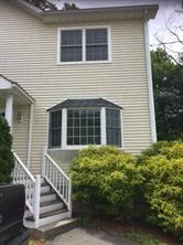 Wow!! Great Location! Small Cul da sac....Great 3 br 2.5 bath town home stlye apartment close to train and shopping. New floors and appliances in the already young home. Semi private deck, 1 car garage and basement storage. Call today!