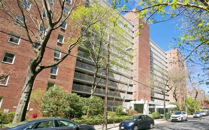 Contract signed Bright, inviting 1 bedroom unit on the 4th floor facing west, 20&rsquo; balcony, views of Hudson River/Palisades. Short distance to Metro North RR station, public transportation, schools, H o W, shopping, Wave Hill Gardens. Possible to purchase neighbors 1 bedroom, combine to create 3+bedrooms 40&rsquo; balcony, all subject to Sellers, NYC, and Board approval. Seasonal pool, gym, parking. Sold as is.