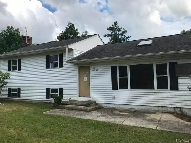 Location! Location! Location! This split level is perfect set on a corner lot in the highly coveted Monroe-Woodbury School District. You&rsquo;ll have plenty of privacy and ample parking here at your future home sweet home!