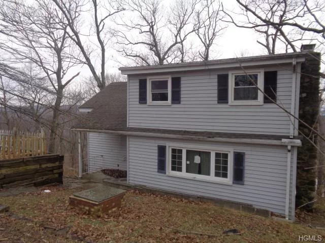 Sitting atop Summit Rd, this cozy Bungalow styled home is now available. Offering over 1, 200 square feet of interior space, spacious living room, first floor bedroom with tall windows offering great views. Nearby Putnam Lake. Easy access to local highways. Do not let this opportunity pass you by, and schedule your showing today!