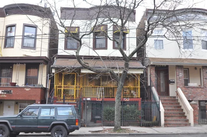 In South Bronx&rsquo;s Crotona Park East section, offered is a detached, 21&rsquo;+/- wide, 17 room 2 family house consisting of a 4 bedroom apartment over a 2 bedroom apartment (formerly 3 bedrooms), high ceilings plus a full walk out basement with half bath (toilet & shower). Each unit is metered for cooking gas and electricity. See floor plan enclosed for layout. Delivered vacant. In need of TLC overall. Top floor is not habitable. Water is coming in from the roof. CASH OFFERS ONLY. 3, 150+/- SF of unused FAR. Located just 2 blocks from the 2 & 5 trains at the Freeman St station at Southern Blvd. Get the BX17 bus at Prospect Ave & Ritter Place also the BX35 bus at E169th St and Prospect Ave. Close to Crotona Park and Del Valle Square. Nearby schools include Emolior Academy, PS 134 George F Bristow and PS 186 Walter J Damrosch. Nearest grocery stores include Royale Gourmet Deli & Grocery and Western Beef. More shops & services along Prospect & Westchester Aves, Southern Blvd and Boston Road.