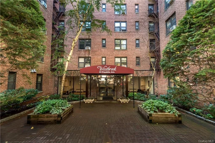 This pet friendly street level cop op has the lowest HOA fees in the area! Only $316 dollars not including the star reduction! With its own private entry way this unit is centrally located with easy access to the city via bus, train or car. Within a short walk is Whole Foods, Westchester Galleria and an abundance of independently owned restaurants as well as many of your favorite big named spots. Monthly maintenance includes heat, hot water, sewer, water and your taxes. There is also a start rebate available. This unit has a new floor, kitchen and is freshly painted. Don&rsquo;t wait- this will sell fast