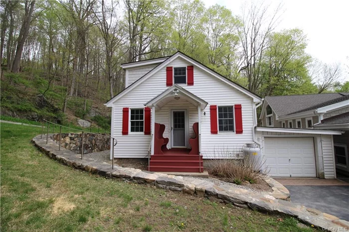 Renovated Cottage in the back