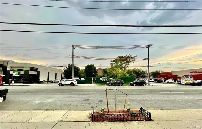 This fully approved develop site on the main street of the desirable Throggs Neck area. The 75.58 ft x 84.33 ft lot comes with R3A, C1-2 zoning. This approved plan is combines 4 bedroom 4 bathroom apartment over a perfect size laundromat including 37 units washers and 40 units dryers. Two more commercial units are good for stores, offices or other commercial use.