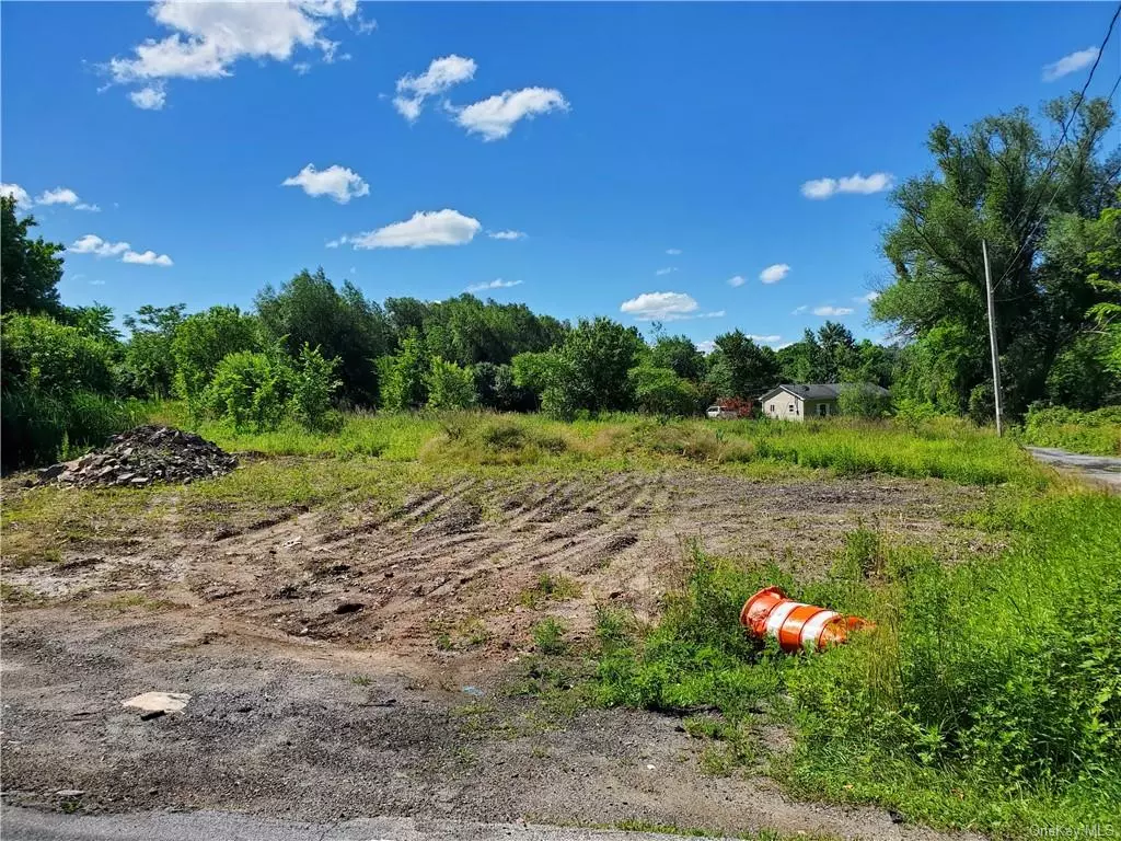 Great zoning which allows any non residential use on this corner lot at the intersections of Airport Rd and Dolsontown Rds on the roundabout next to new Sunoco gas station and strip mall. See zoning in docs
