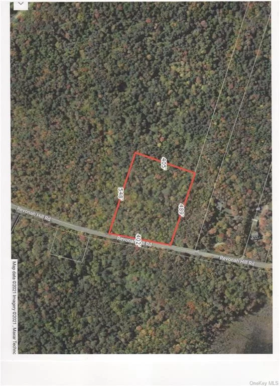 A beautiful 5 acre parcel to build a home or homes, property has mature timber and elevations to create pristine views.