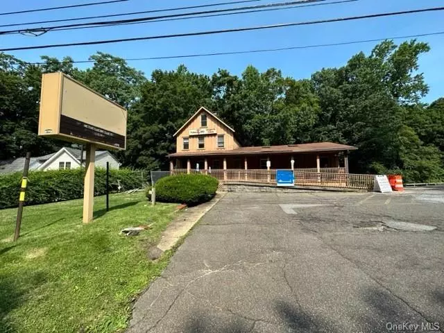 Property is well maintained and in a Outstanding location with Traffic count 28, 000 Vehicles per day.2700 Sq Ft Free Standing Building, Possible uses-Offices, Retail- Full Basement, 14 566 Sq Ft Lot, ADA Accessible, Mohegan Lake Cortlandt Manor N.Y. Highly Visible Road Signage Available. $5500.00 per Month NNN.