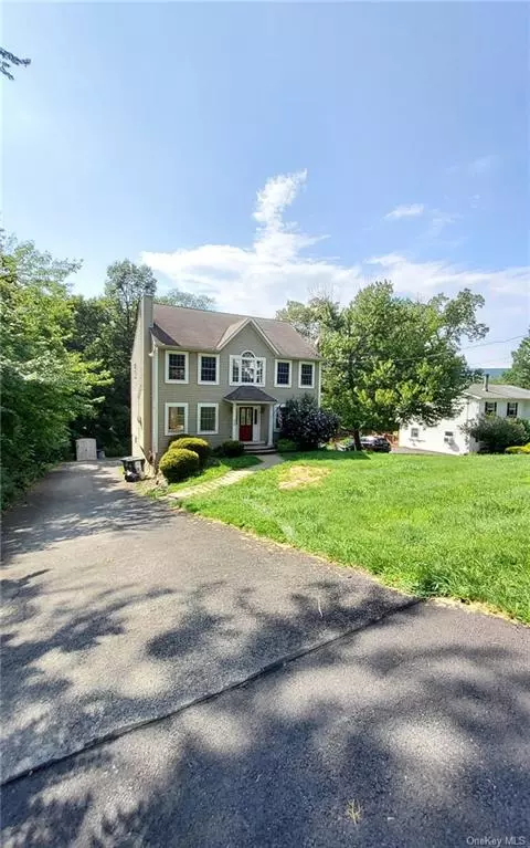 Beautiful colonial house *  * 3 bedrooms *  * 2 1/2 baths *  * nice n&rsquo; private backyard *  * grounds lushes in mature woods *  * quiet street *  * breathtaking mountain views *  * beautiful updated kitchen *  * granite countertops *  * recessed lighting *  * schedule your tour today.