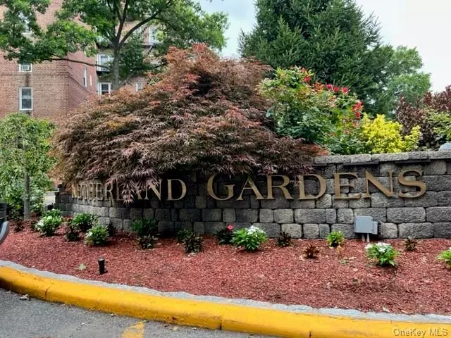Netherlands Gardens is a beautifully kept private Complex in Riverdale, near Manhattan, close to public transportation and Van Cortland Park. This three-room unit  has a large living room, kitchen full bath and large bedroom, built in closets, hardwood floors and a great view, onsite parking , laundry room and play area.