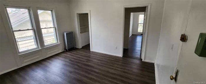 This unit is located on E 3rd Ave and E 4th St. Sunlight 3 bedroom features new hardwood floors. Unit has separate living room and renovated kitchen w/new stainless steel appliances. Includes heat and hot water. Great location with transportation nearby. Large number of Bus options on the corner and only steps from Metro North. Located on the 1st floor of a well kept building. We are currently accepting applications with fast approvals. SE HABLA ESPANOL.