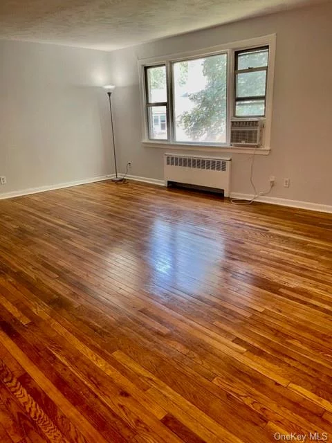 Why rent when you can own? This spacious studio is conveniently located to downtown White Plains. The unit was recently painted and has beautiful hardwood floors throughout. Pet Friendly. On-site laundry. Close to buses, shopping and Metro North Station. Also for rent MLS# 6262699