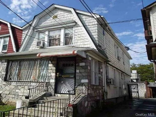 Looking for a great opportunity? Look no more! This property has tons of potential and is average in living space size for the neighborhood. It is located close to main roads with easy access to local amenities, such as shopping, banking, schools, and various eateries. Per our Appraisal describe the subject property is a SFR (colonial) built in 1920. It has approx. 1504 sq ft. and has 4 bedrooms and 1.5 bathrooms, with full/unfinished basement and 1-Det garage. The property is on 2000. *** Seller makes no guarantees about property&rsquo;s condition, room count or other physical characteristics ***