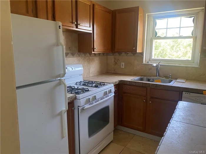 For sale now in Peekskill this adorable one bedroom, second floor co-op located in The Commons! This beautifully maintained community has all the amenities you could possibly need in addition to perfect commuting distance to NYC! Why rent when you can own? Take advantage of this opportunity today!