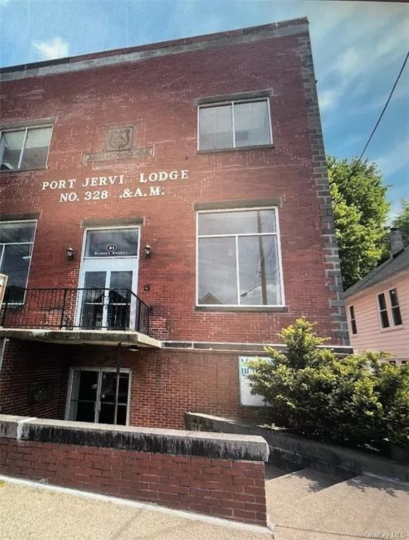 Great opportunity to rent office space within walking distance to City Hall and Post Office and major Banks in renaissance Port Jervis at Great Discount prices. Basement Offices with Windows just $300 each with double offices at $500 Total. Windowless officers start at $250 for single office or $400 for double offices.