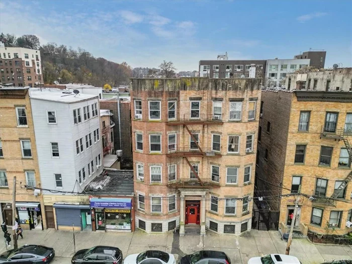 New to market 8-10 Highland Ave, Yonkers, NY 10705, The New Castle. This value-add property, boasting 17 units, is a strategic investment. Comprising of 2 one-bedroom, 8 two-bedroom, 1 three-bedroom, and 6 studio apartments and situated in a prime location. Residents enjoy easy access to shopping centers, Metro North Railroad, and Beeline bus transportation. Accessible to nearby parks, creating a well-rounded urban lifestyle. Seize the opportunity to enhance and maximize returns on this property, sold as is. Your next lucrative venture awaits!