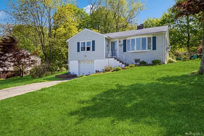 Adorable Ranch Style Home in an ideal Mahopac location... just a stone&rsquo;s throw to the town&rsquo;s Restaurants, Shops, Library, Park & Bike Trail, as well as Lakeview Elementary School. Seasonal views of Lake Mahopac! This home is nicely set back from the street situated on a corner lot w/a generous front & rear yard. The level fenced-in rear yard w/above ground pool offers plenty of room for recreation, entertaining, gardening and relaxing. Great condo alternative, or for those starting out or looking to downsize. Living Room w/large bay window letting in lots of natural light. 1.5 Car garage. Rights to Lake Mahopac via association&rsquo;s (voluntary to join) private beach. With a Pool & Lake Rights... vacation at home!